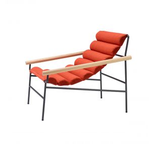 DRESS CODE FASHION_2584 - Niedriger Stuhl Scab aus lackiertem Stahl, Sitz aus Stoff, verschiedene Farben